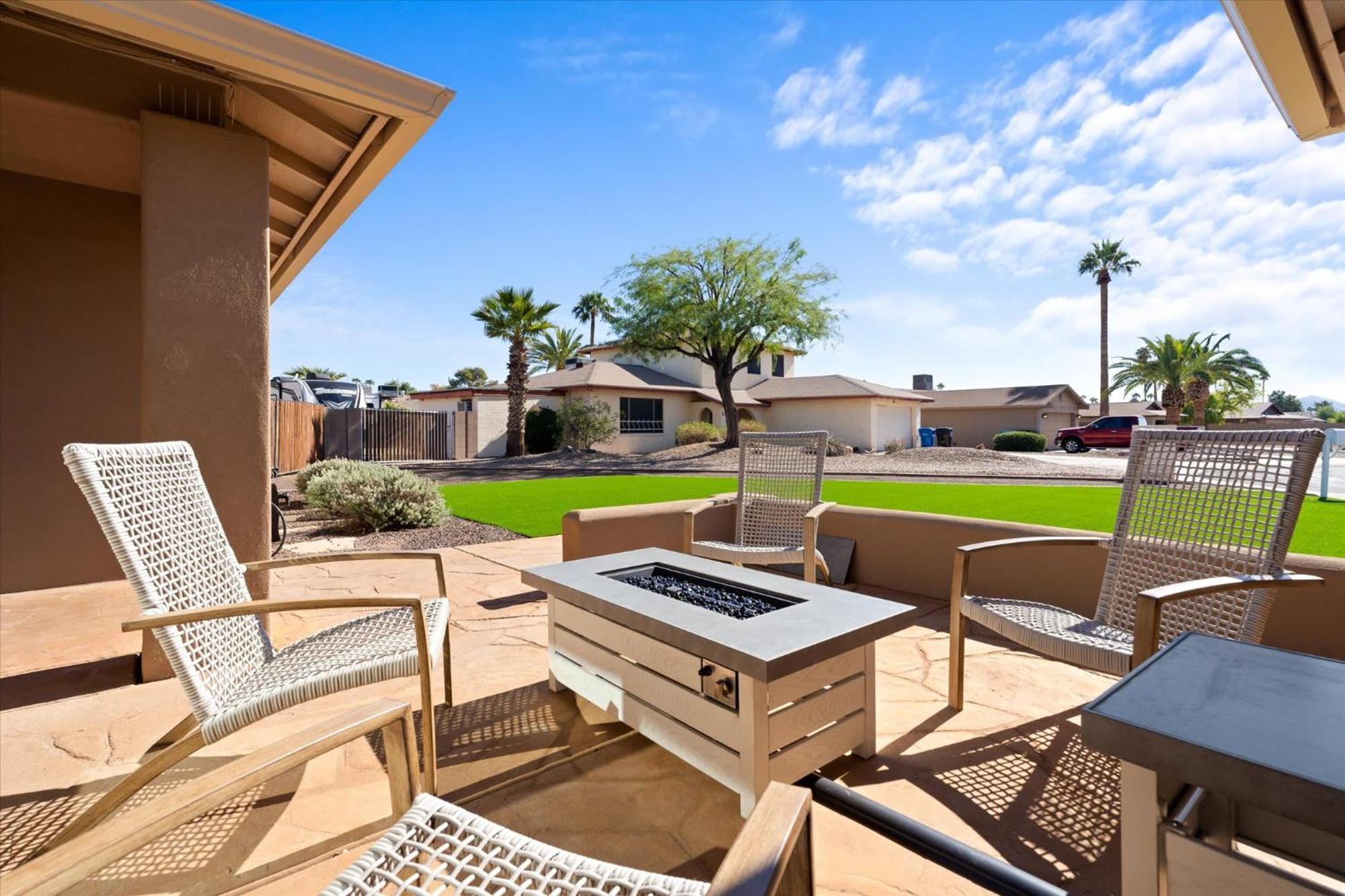 Private Heated Pool Putt Putt Ping Pong Foosball *