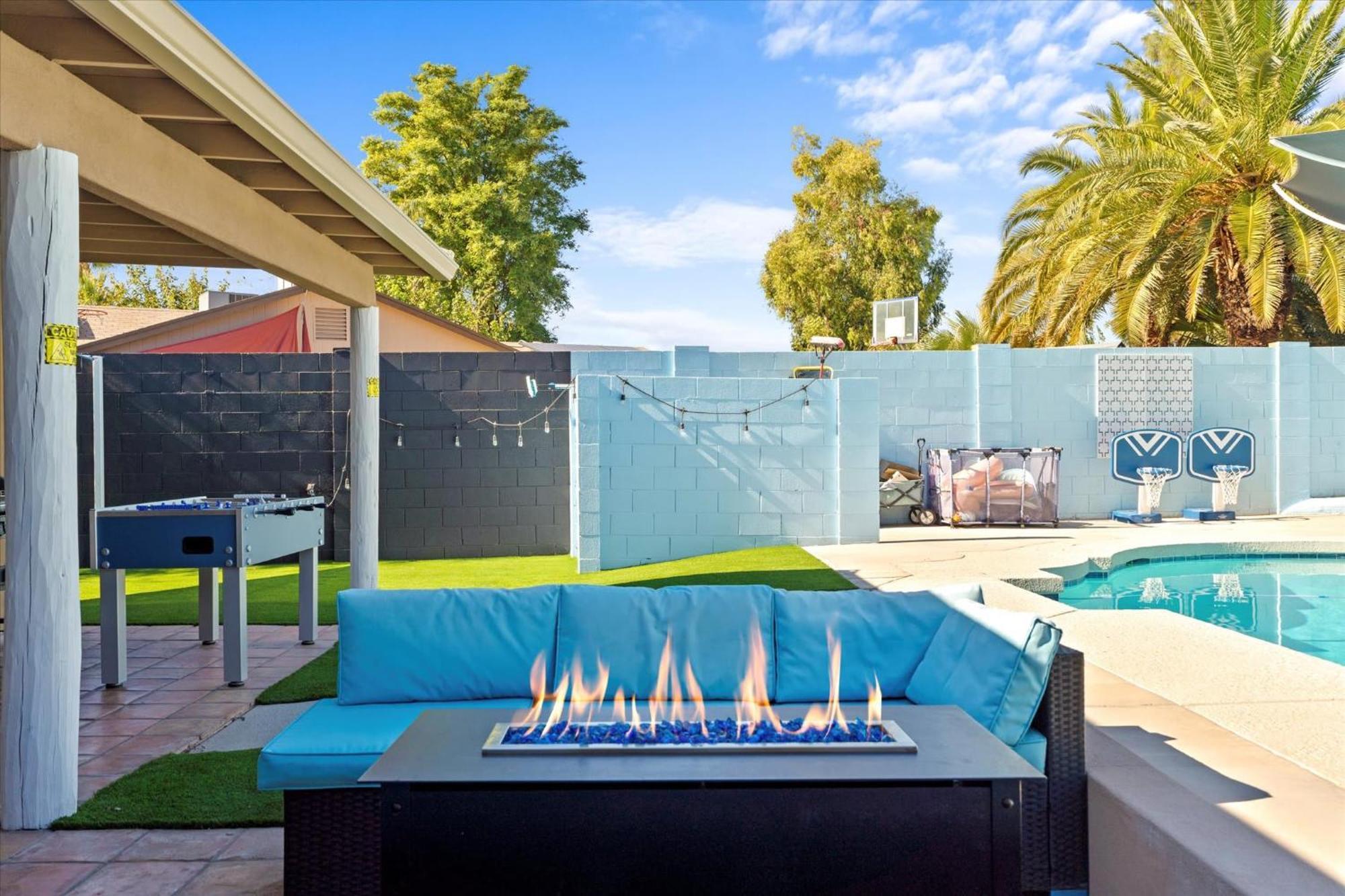 Private Heated Pool Putt Putt Ping Pong Foosball Feriehus